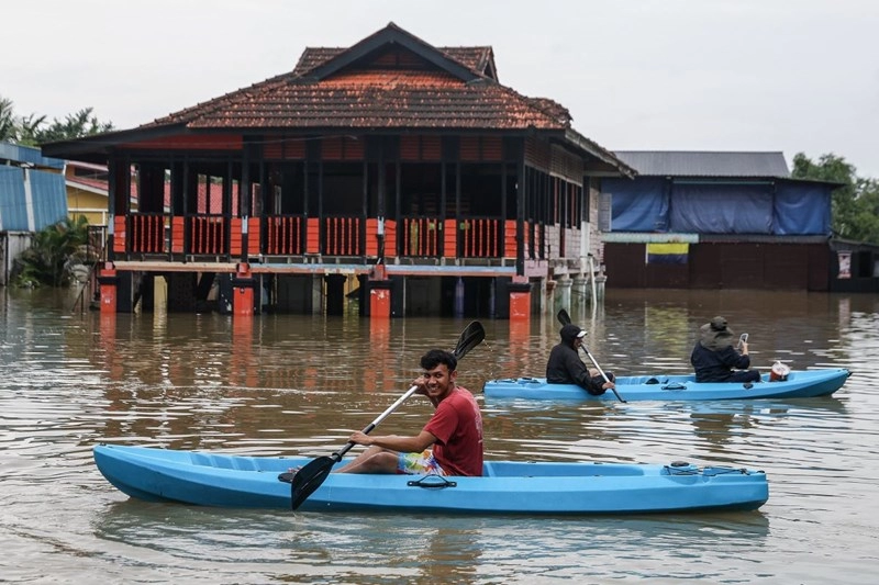 Ogromne poplave na jugoistoku Azije. Najmanje 161 mrtvih
